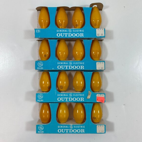 Vintage General Electric C9 Outdoor Christmas Light Bulbs Yellow Ceramic 16ct 4" - Picture 1 of 9